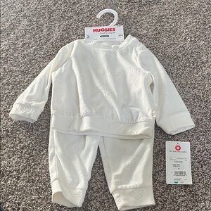 Huggies Babywear White Outfit Set Size 6 Month